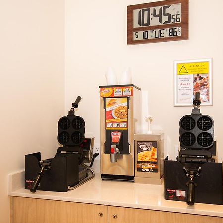 Hotel Brossard Ngoại thất bức ảnh