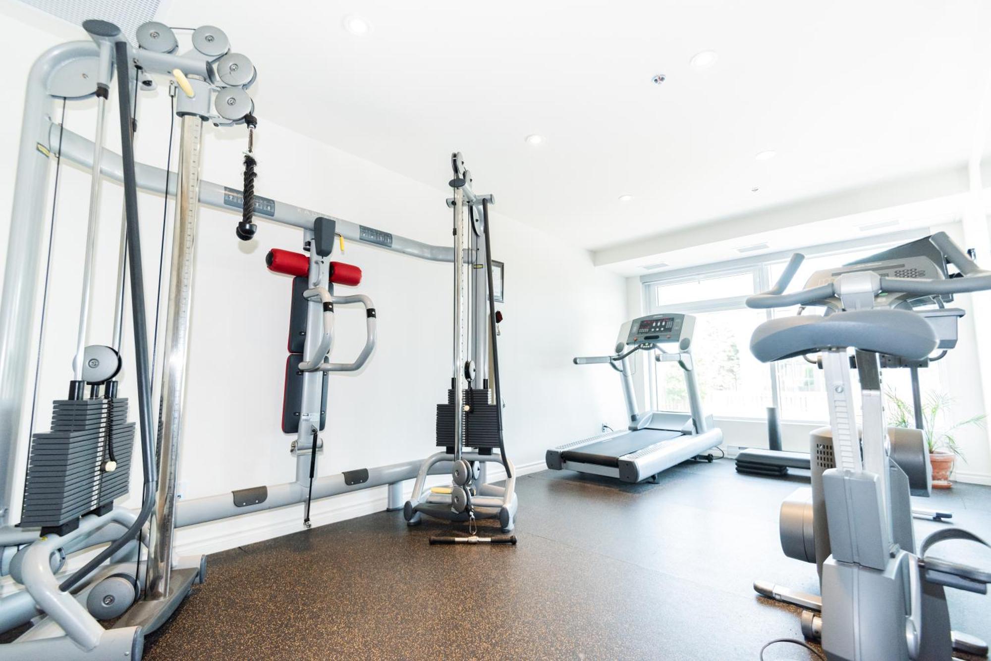 Hotel Brossard Ngoại thất bức ảnh