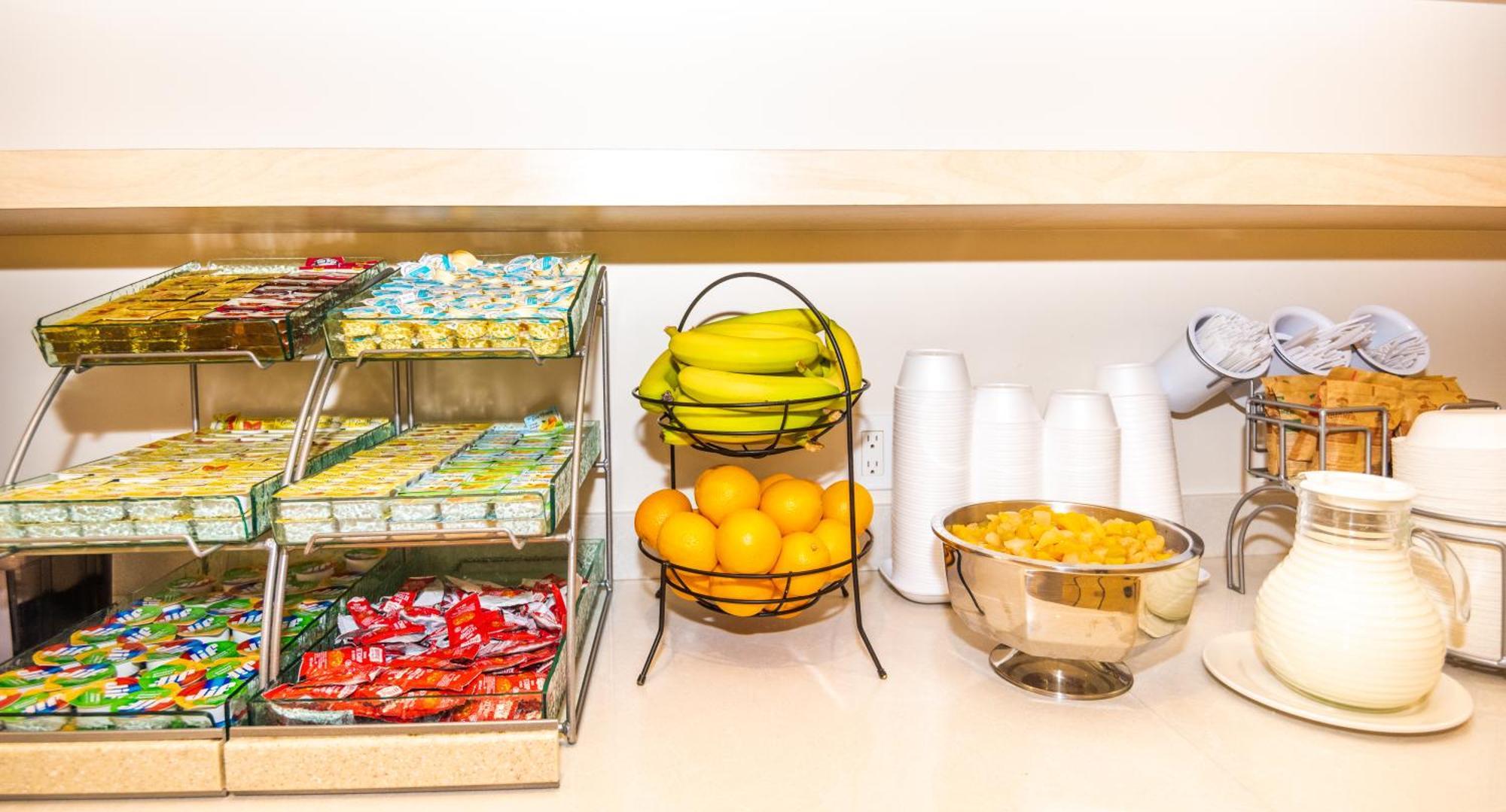 Hotel Brossard Ngoại thất bức ảnh