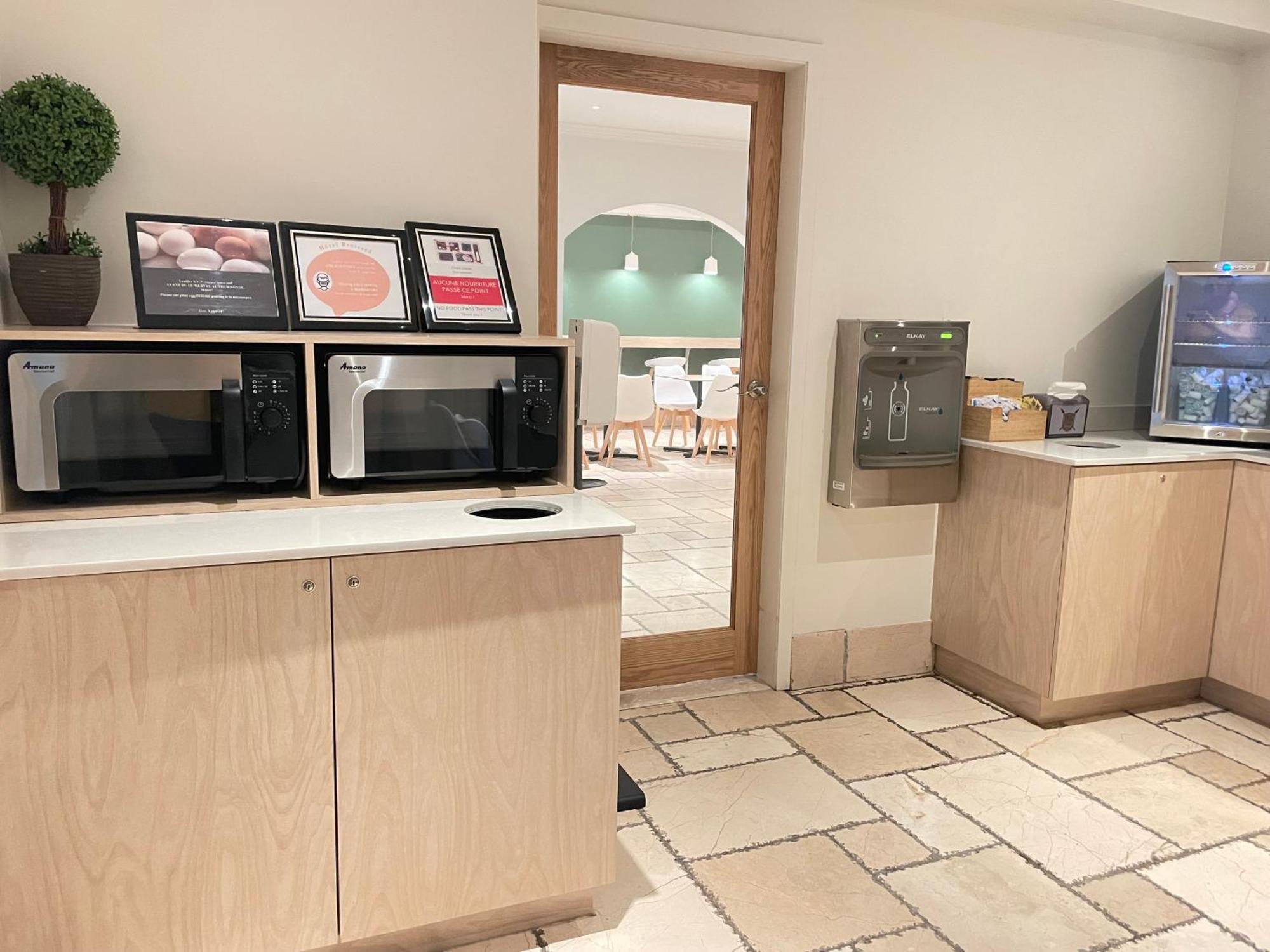 Hotel Brossard Ngoại thất bức ảnh