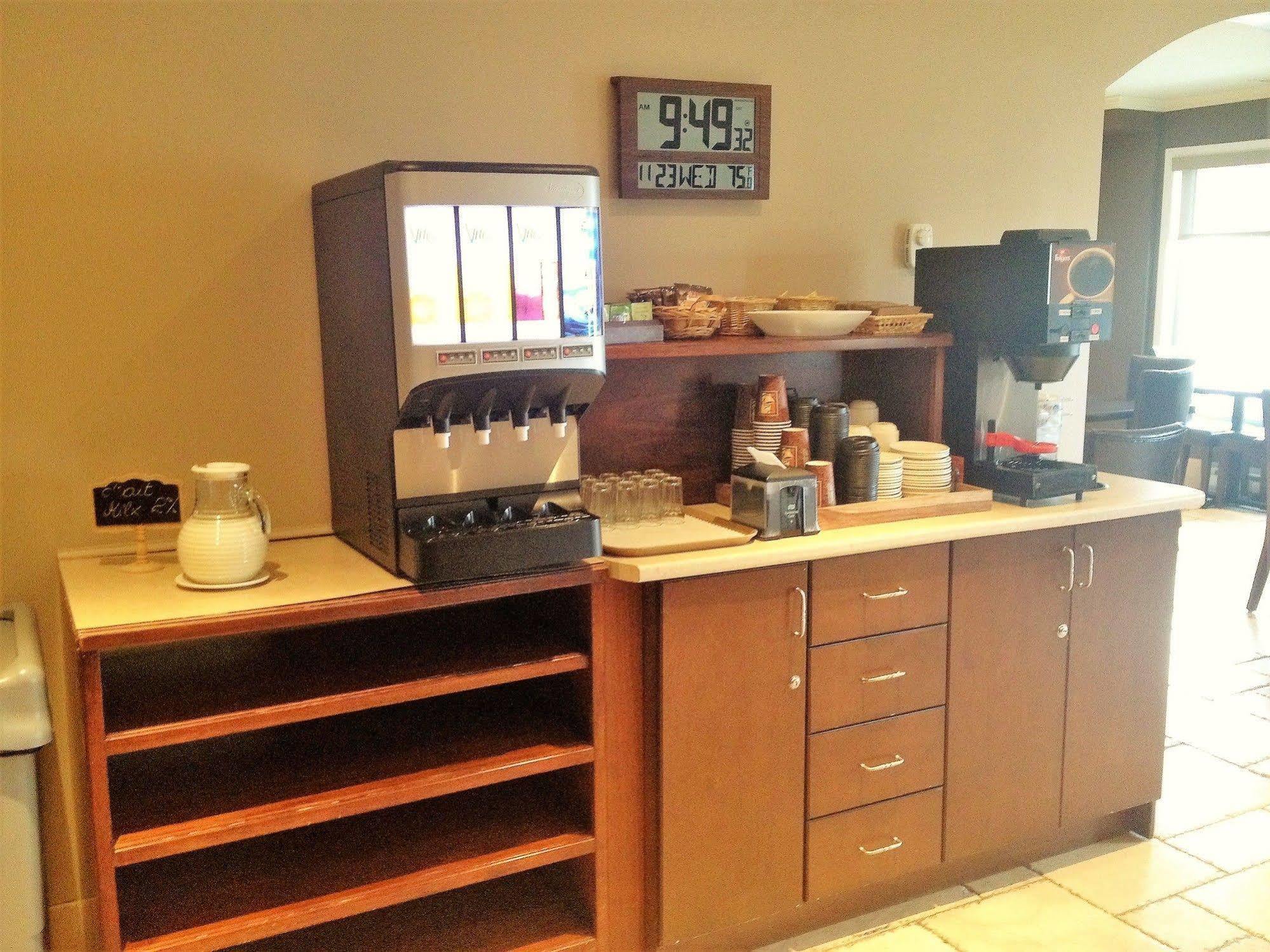 Hotel Brossard Ngoại thất bức ảnh